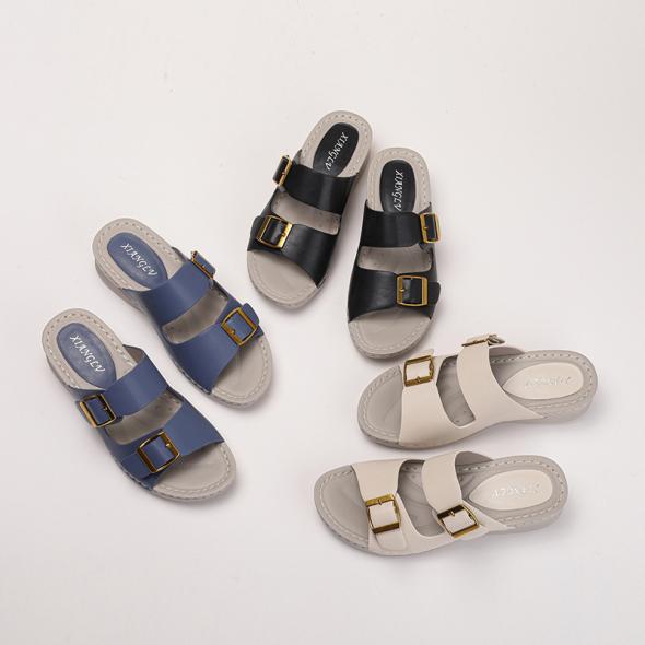 Black Leather-Look Buckle Chunky Sliders  |  Womens Sandals Sandals Sandals