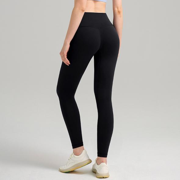 Black Seamless Leggings  |  Womens Leggings Clothing Leggings